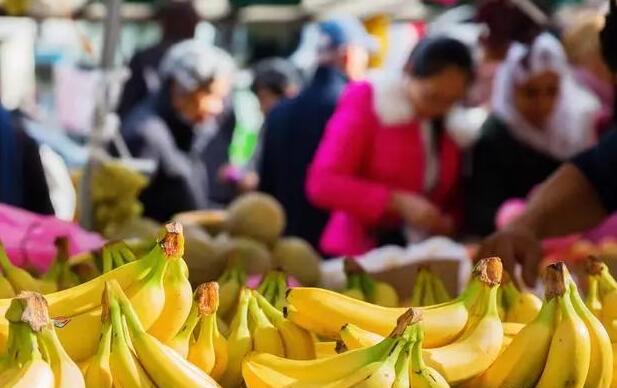 地攤經(jīng)濟 地攤經(jīng)濟