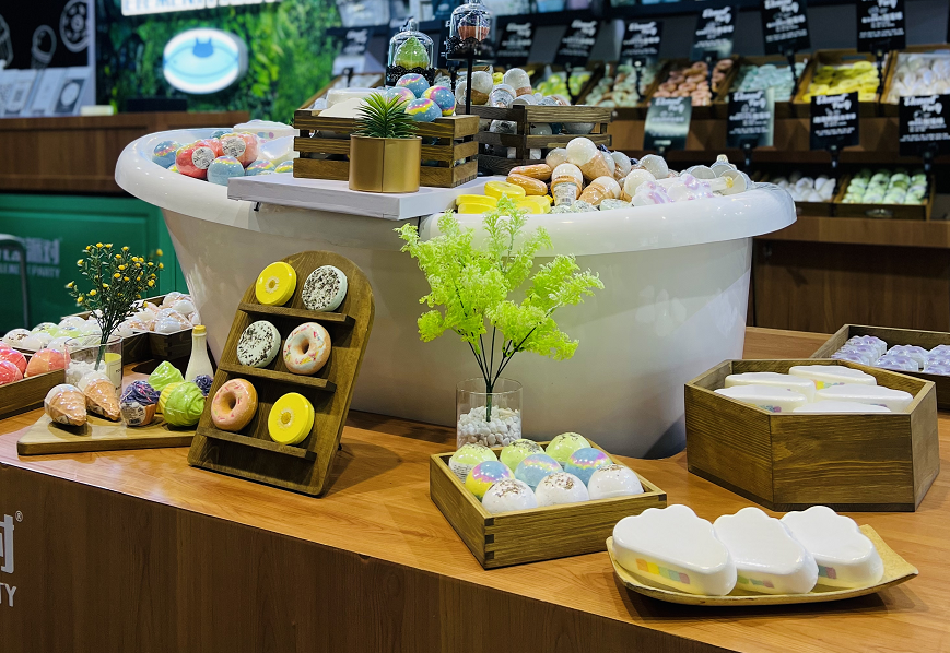 展臺(tái)中的產(chǎn)品成列該如何處理?上海展臺(tái)搭建裝修公司解讀